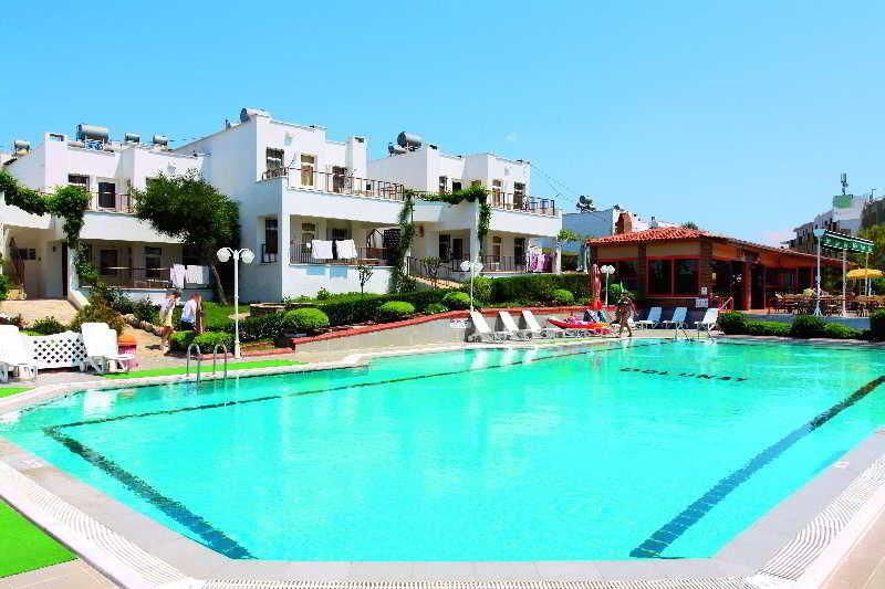 Marina Apartments Κοκκάρι Εξωτερικό φωτογραφία
